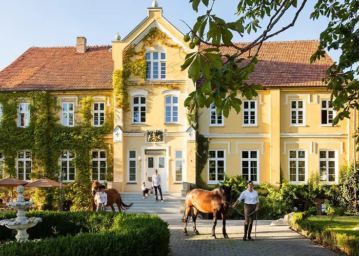 Neu Renovierte, Komplett Ausgestattete Mit 2 Schlafzimmern * Neu Gaarz